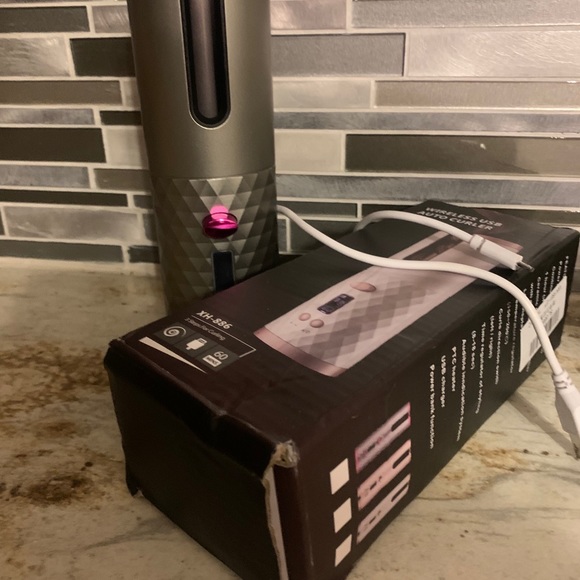 Wireless  auto curler - Picture 3 of 3